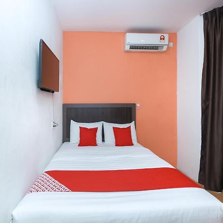 Oyo 1111 Harmony Stay Miri Exterior photo