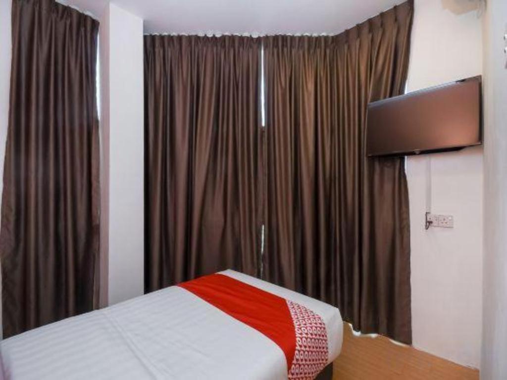Oyo 1111 Harmony Stay Miri Exterior photo