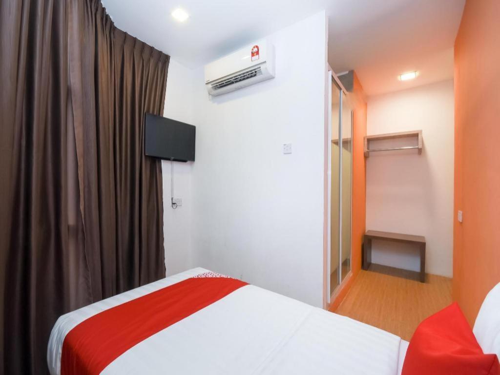 Oyo 1111 Harmony Stay Miri Exterior photo