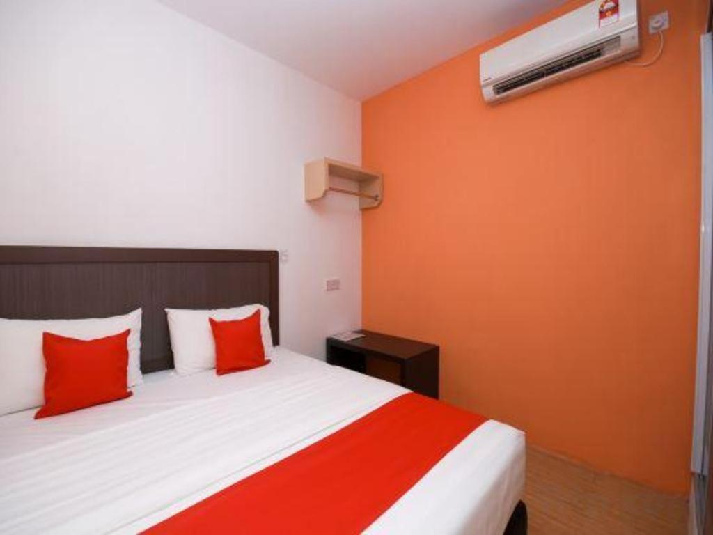 Oyo 1111 Harmony Stay Miri Exterior photo