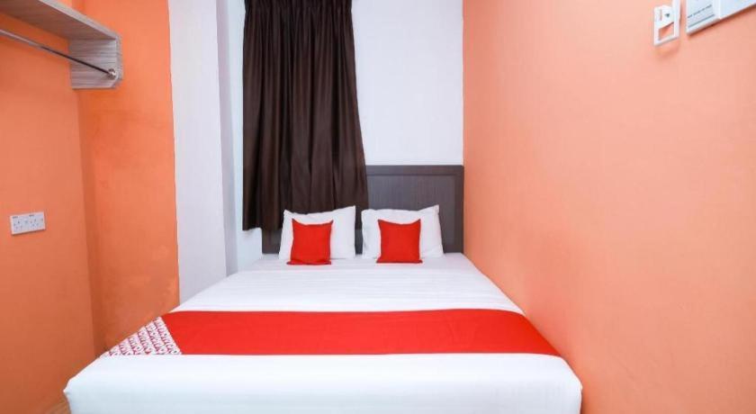 Oyo 1111 Harmony Stay Miri Exterior photo