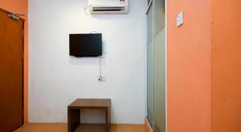 Oyo 1111 Harmony Stay Miri Exterior photo